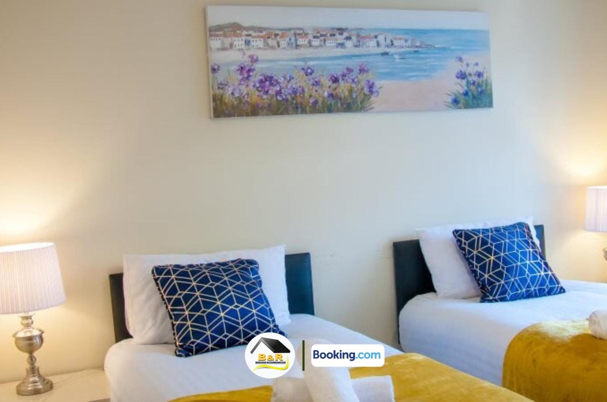 3 Bedroom House By B And R Serviced Accommodation Amesbury With Super Fast Wi-Fi 145Mbps المظهر الخارجي الصورة