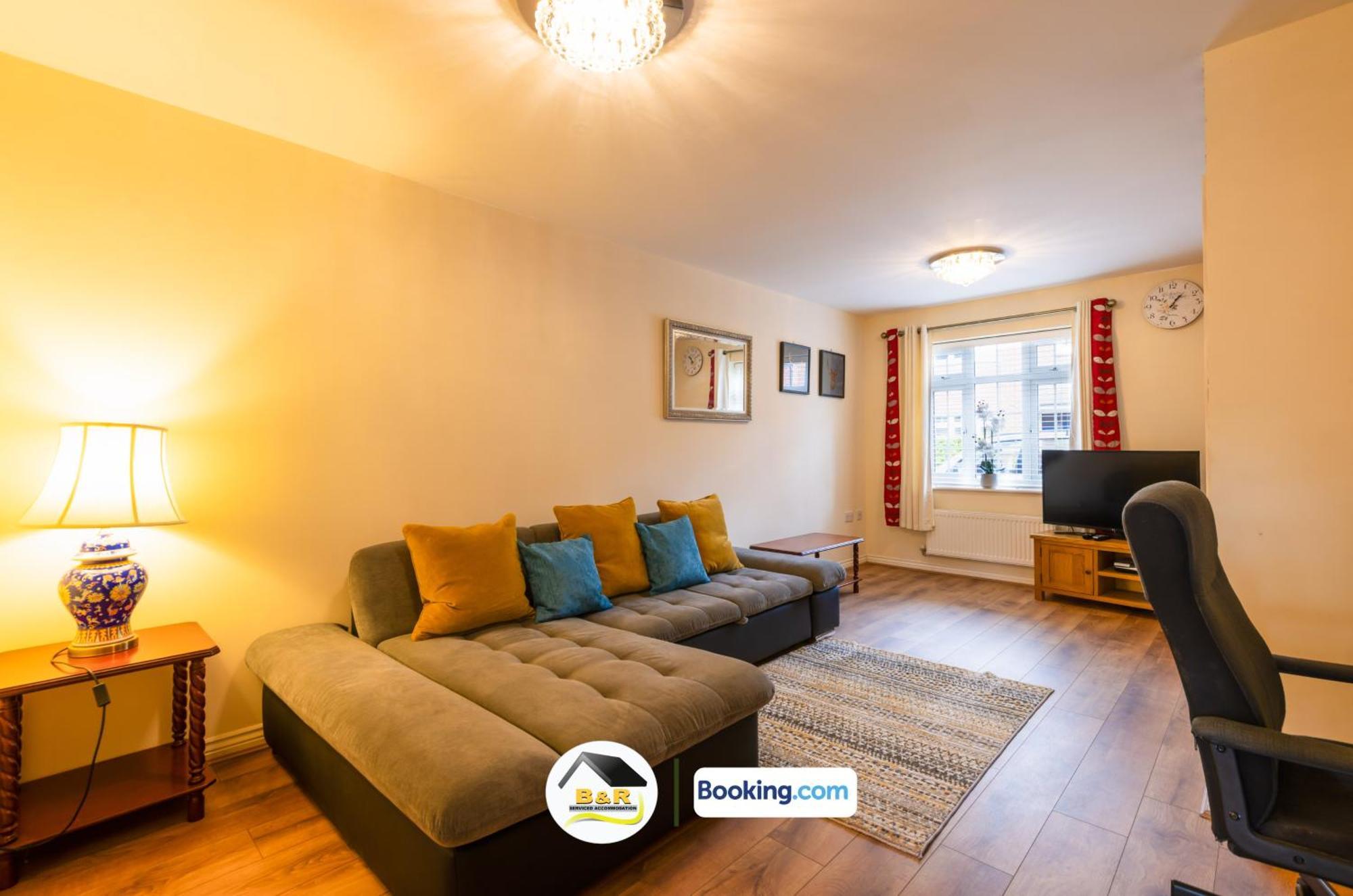 3 Bedroom House By B And R Serviced Accommodation Amesbury With Super Fast Wi-Fi 145Mbps المظهر الخارجي الصورة