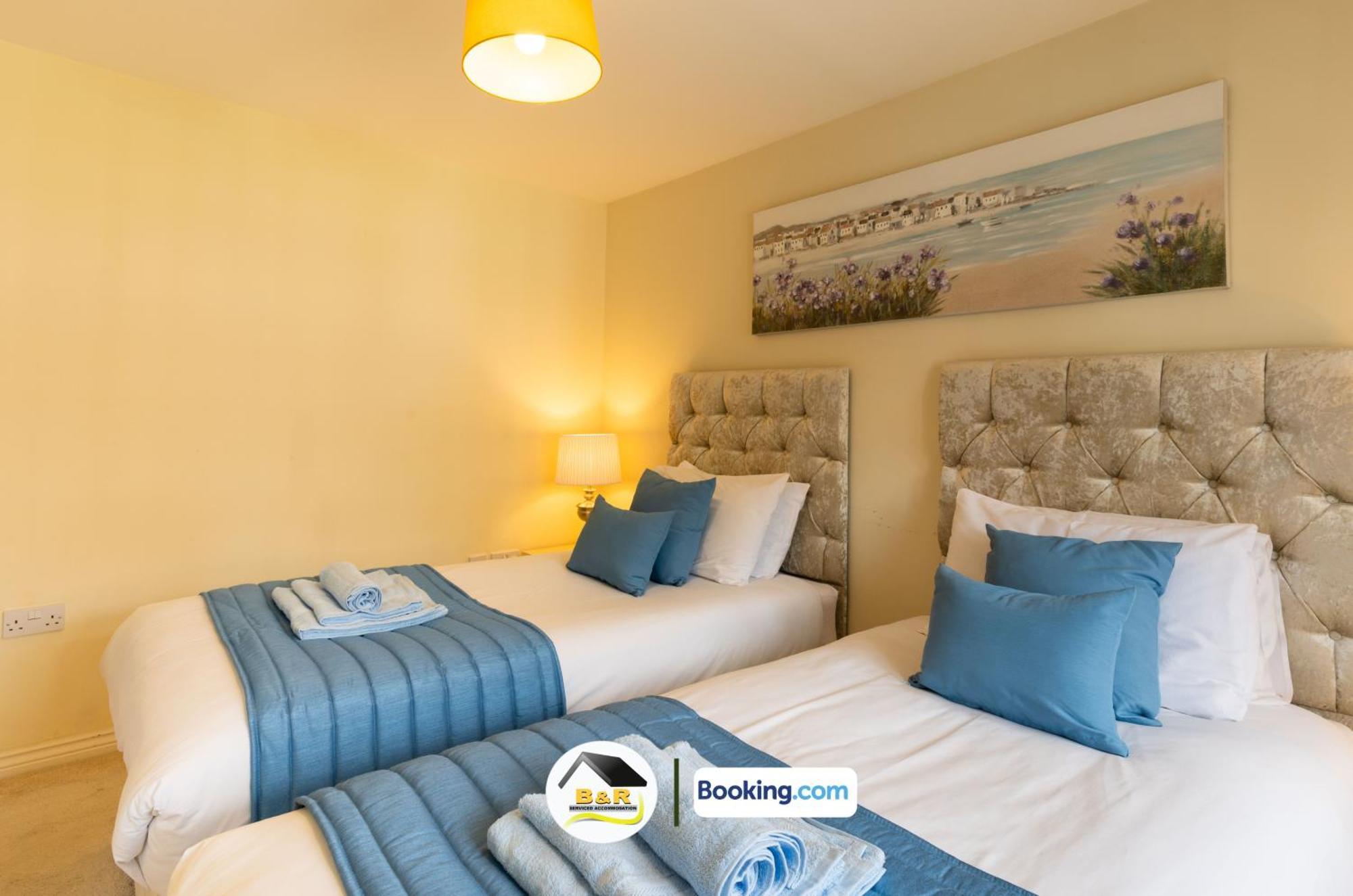 3 Bedroom House By B And R Serviced Accommodation Amesbury With Super Fast Wi-Fi 145Mbps المظهر الخارجي الصورة