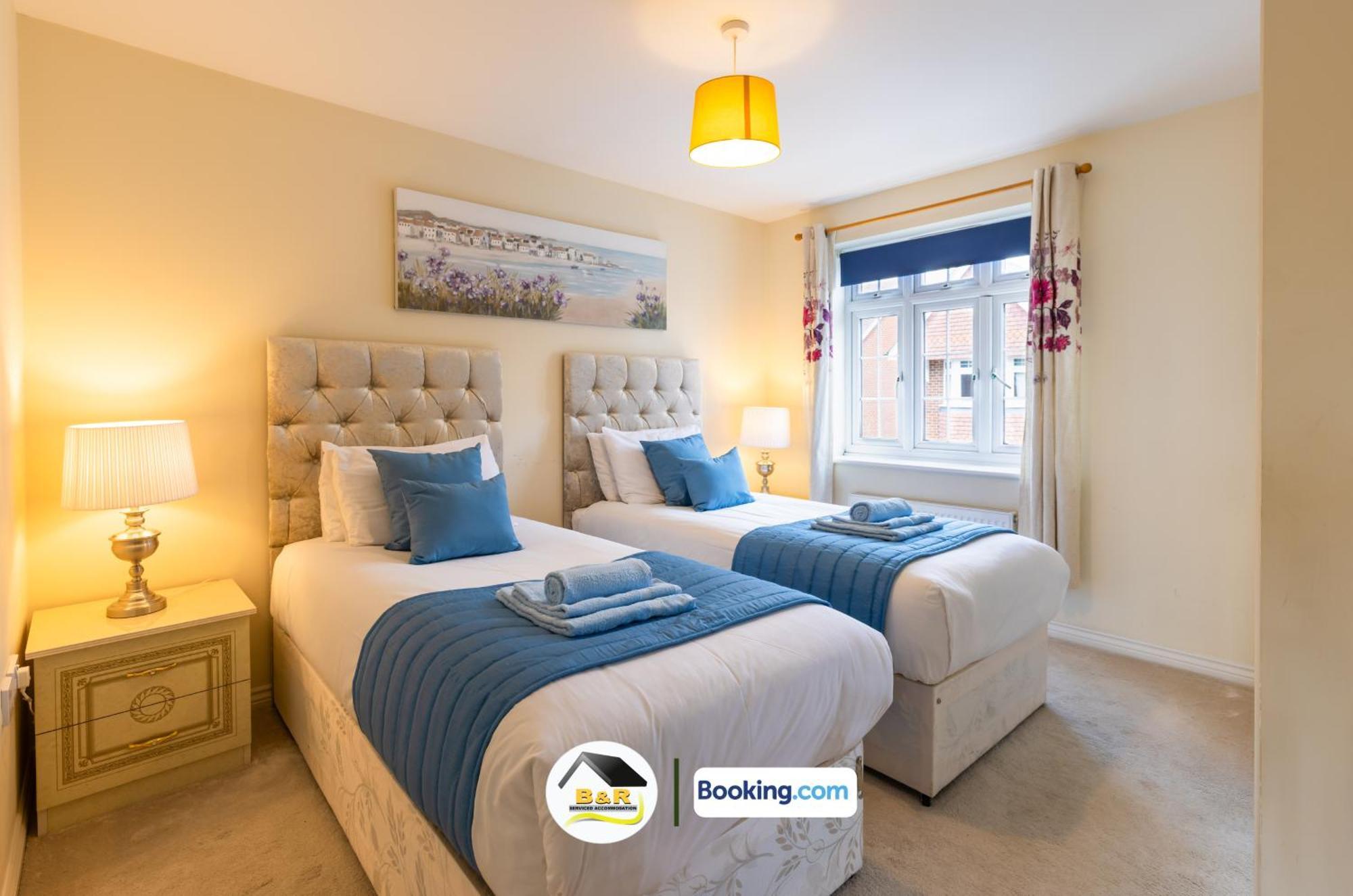3 Bedroom House By B And R Serviced Accommodation Amesbury With Super Fast Wi-Fi 145Mbps المظهر الخارجي الصورة